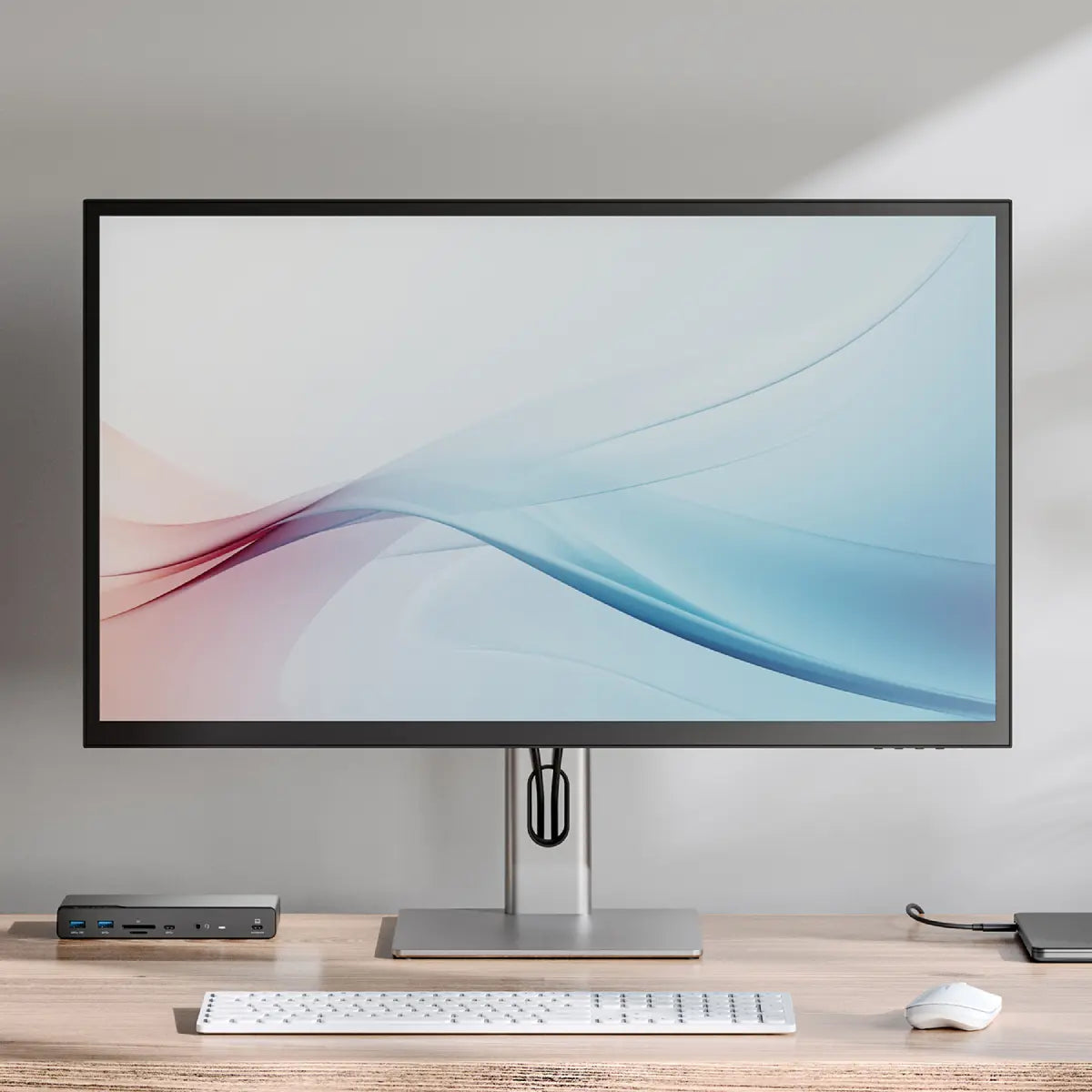 Clarity Max 32" UHD 4K Monitor with USB-C Power Delivery