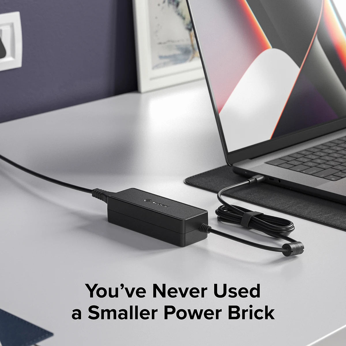 DV4 Universal Quad Display Docking Station with 100W Power Delivery - Power Adapter Included